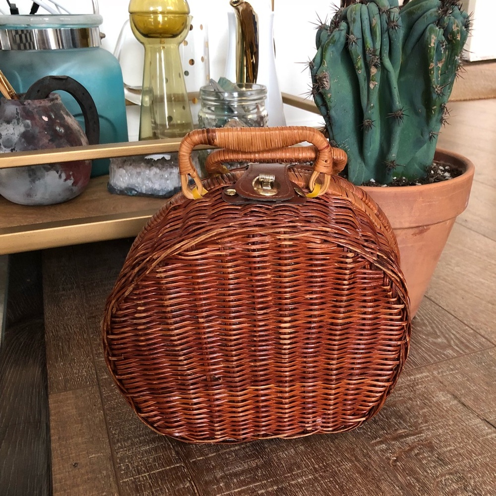 Vintage Basket Purse - Picture 3 of 8